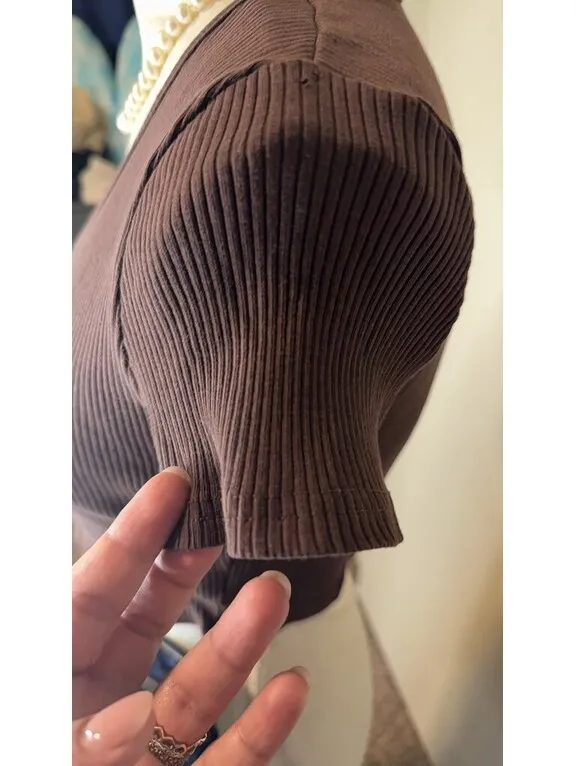 SHEIN Brown Ribbed Knit Crop Top - Image 3