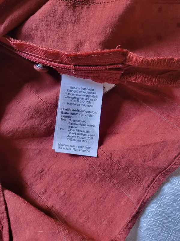 Madewell Women's Rust Red Button-Front V-Neck Blouse Size 6 - Image 8