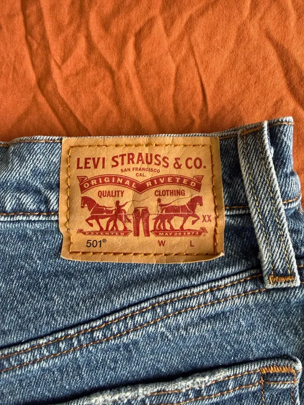 Levi’s 501 Shorts - Image 3