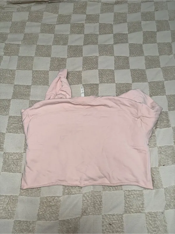 Lululemon All Yours Cropped Crew (was cut shorter) size 4‎ - Image 5