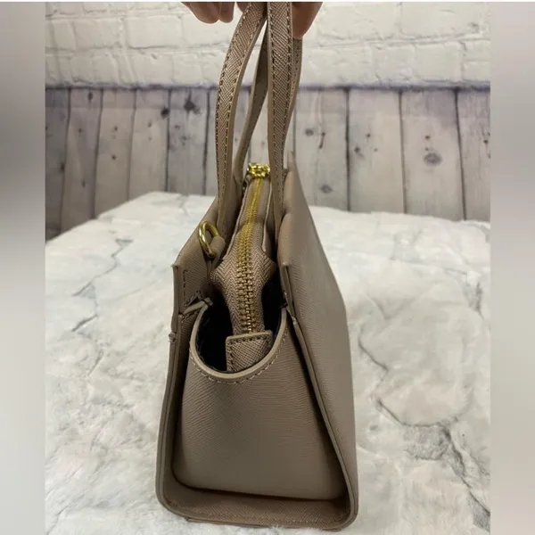 Steve Madden Small‎ Tan Leather Crossbody Top handle Bag gold hardware - Image 2