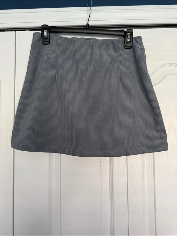 HALARA High Waisted 2in1 A Line Corduroy Casual Skort in Blue Flower Gray - Image 4