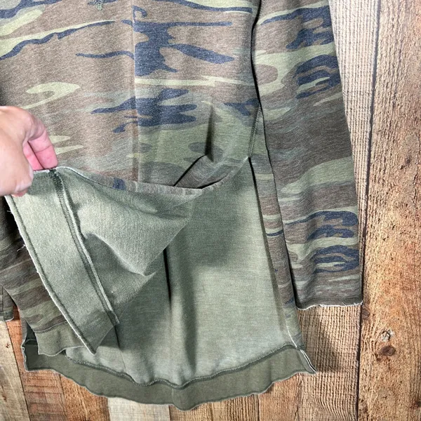 Z Supply XS Camo Weekender Pullover Sweatshirt Baby French Terry Distressed - Image 3
