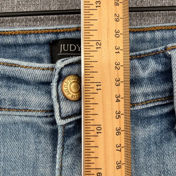 Judy Blue Dad Jean Light Wash Distressed Denim Raw Hem Size 13/31 - Image 11