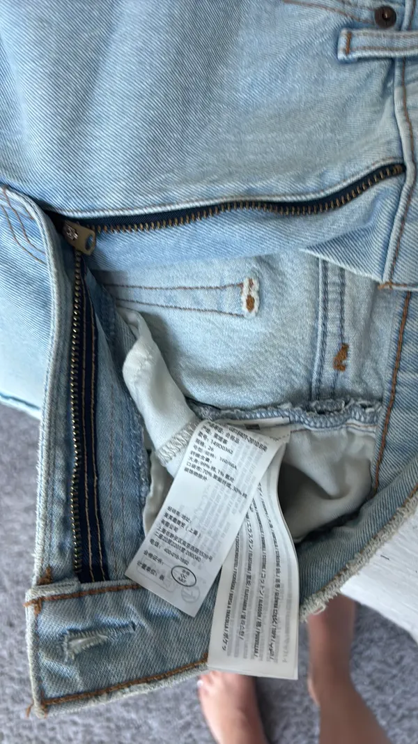 Abercrombie The 90s Relaxed Cut-Off Shorts - Image 6