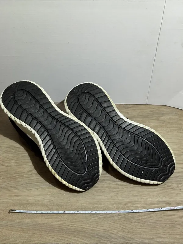 Womens Sneakers Size 8 Black Lace Up Walking Running White Sole cute fashion - Image 3