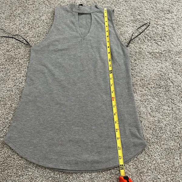 Rock & Republic Women's Gray Ribbed Keyhole Mock Neck Tank Top - Image 6