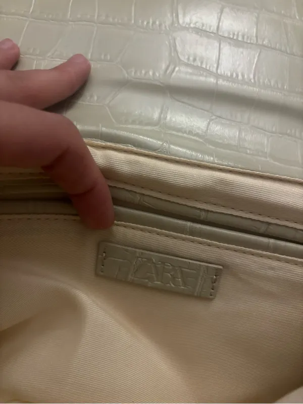 Zara Light Cream Croc-Embossed Chain Shoulder Bag - Image 8