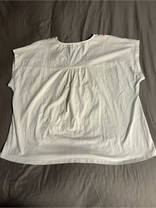 Savanna Jane White V-Neck Tunic with Multicolor Embroidery Size 1X - Image 3
