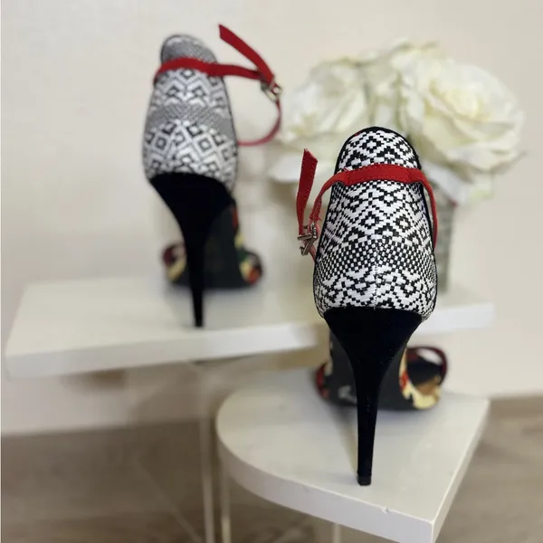 Chinese Laundry La Paz Black, White and Ginger Ankle Strap Heels - Image 4