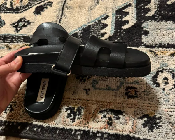 Steve Madden Mayven Black Leather Sandals - Image 6