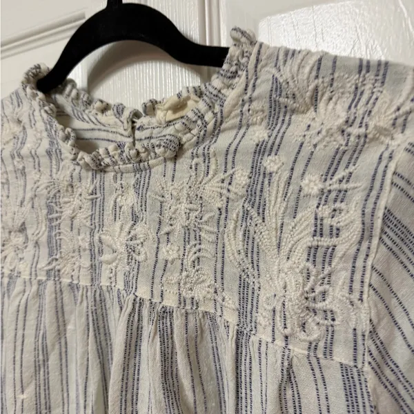 World market striped embroidered‎ boho blouse small/medium - Image 2