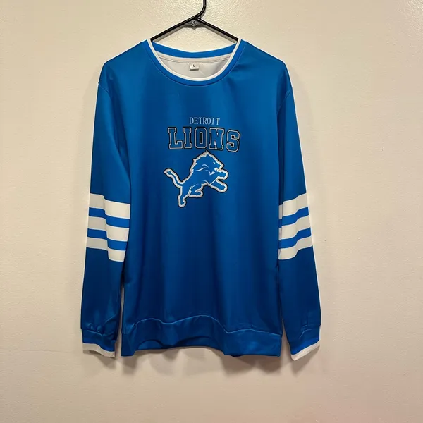 Detroit Lions Blue long sleeve lightweight Sweatshirt! Size large! - Image 2