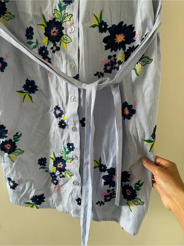 Eci Light Blue Floral Embroidered Pinstripe Shirt Button Up Mini Dress 4 Cottage - Image 4