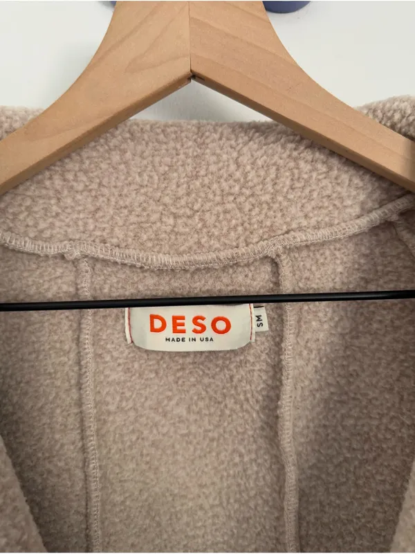 Deso Small Batch 1/2 Zip Fleece Pullover Beige Outdoor Fall Winter - Image 4