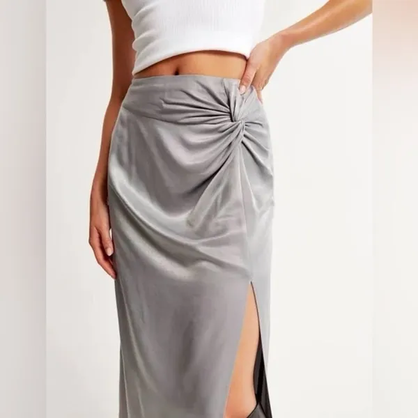 Abercrombie & Fitch Knotted Elevated Satin Midi Skirt‎ - Image 5