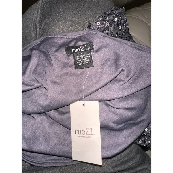 Rue 21 silver sequin one shoulder dress - Image 4