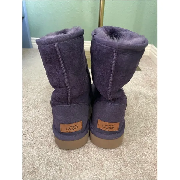 Women’s UGG Classic Short ll Shearling Fur Lined Winter Suede Boots Size 5 - Image 4