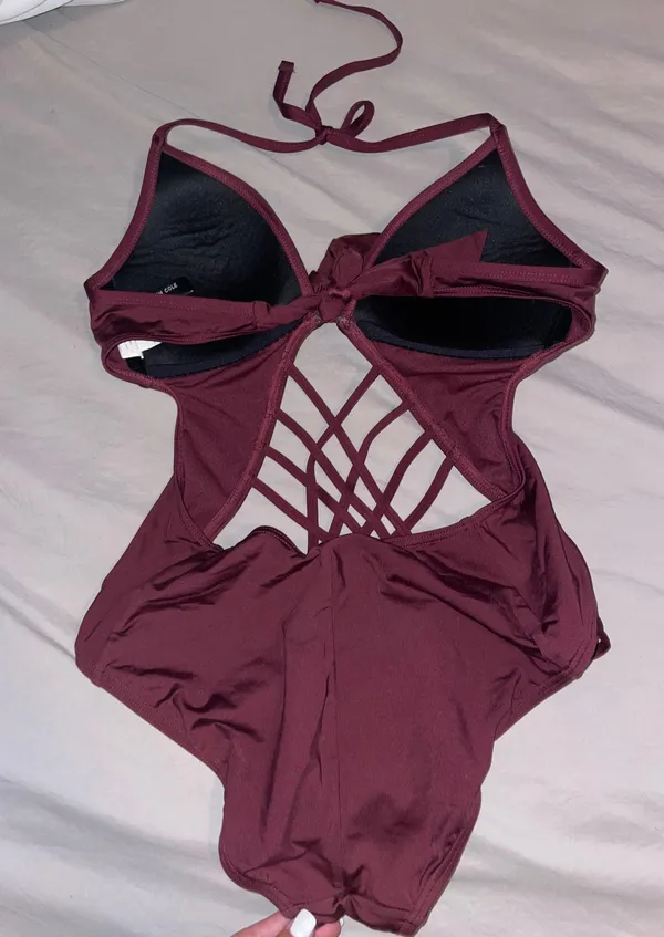 Kenneth Cole Strappy One Piece Swimsuit - Image 5
