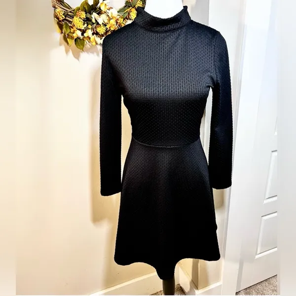 Free People Flirt N Flare Black Textured Open Back Mini Dress Mock Neck Sz M💛 - Image 12