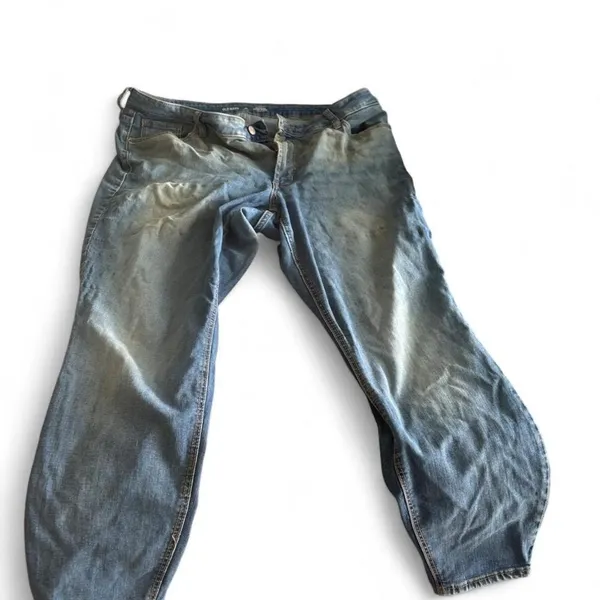 Old Navy light wash bootcut jeans size 20 in Women - Image 6