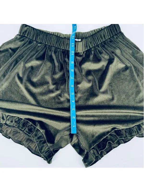 NWT Violet & Brooks Green Velvet Ruffle Pajama Set M/L Top Shorts - Image 8