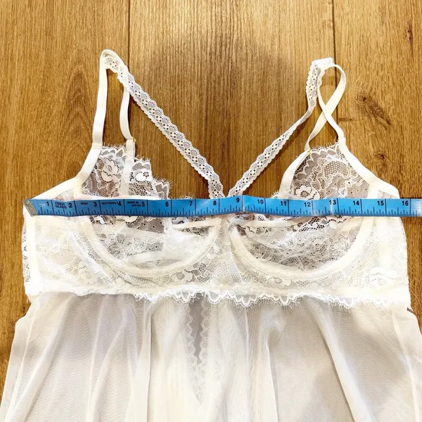 Vtg Womens White Lace Lingerie Top XL Feminine Romantic Dainty Wedding Night - Image 6
