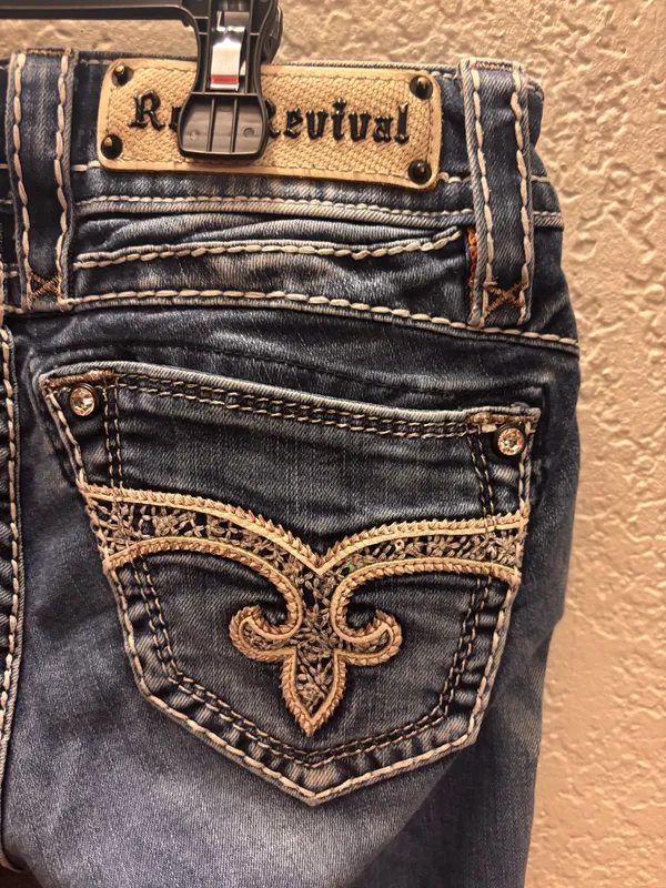 Rock Revival Skinny Jeans - Image 3