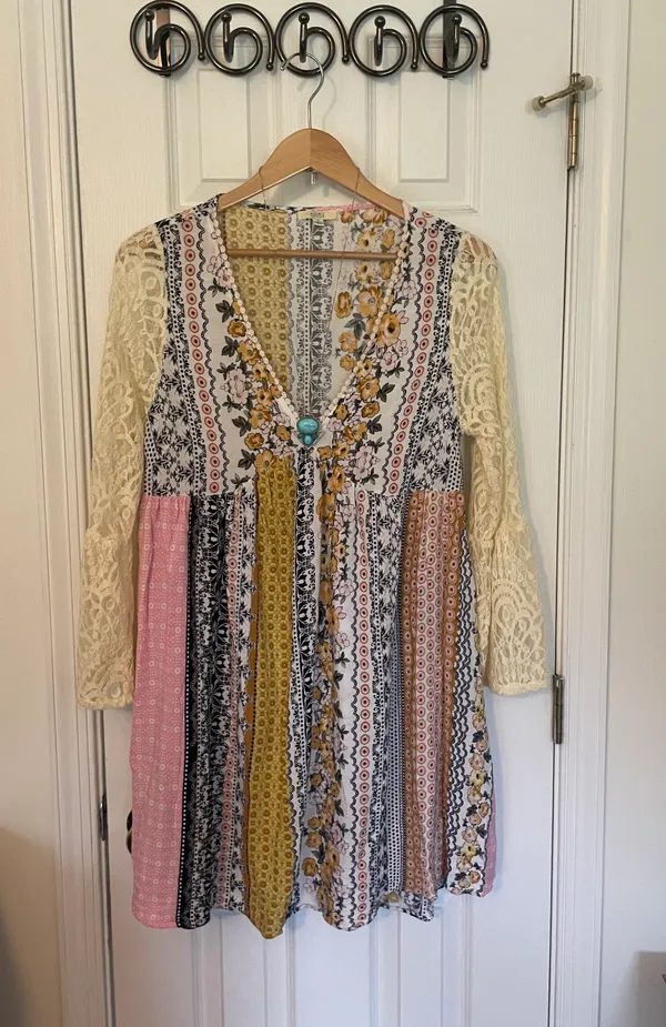 Kori Floral Lace Bell Sleeve Tunic Dress - Image 2
