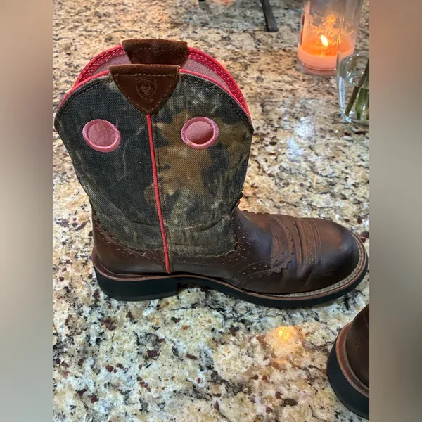 Women’s Ariat Brown and Pink Western Boots Size 8 - Image 5