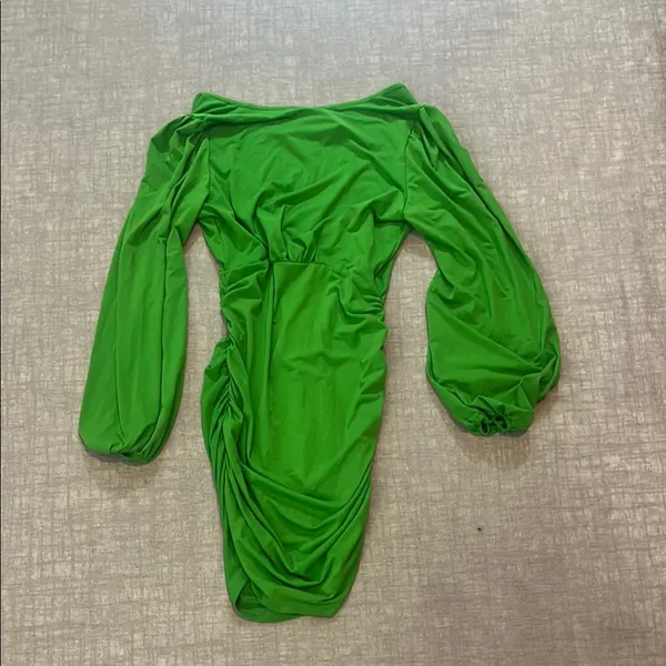 SHEIN Green Bodycon Dress with Bishop Sleeves and V-Neck - Image 7
