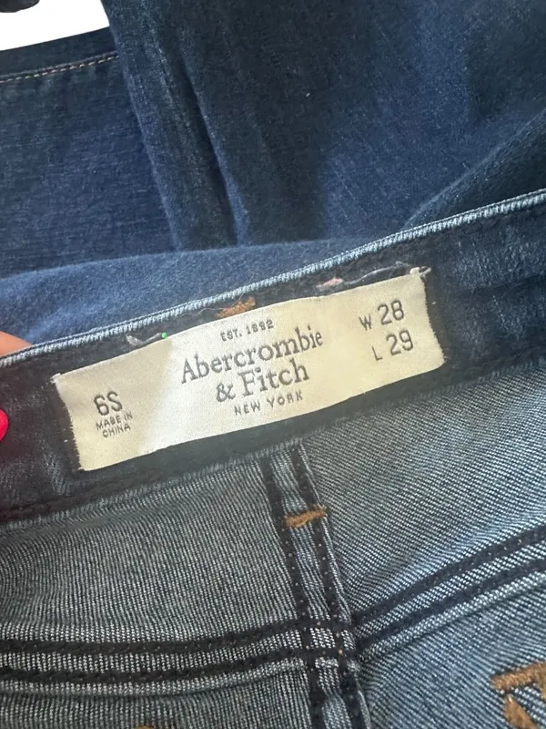 ABERCROMBIE & FITCH Women's Dark Wash Skinny Jeans Size 6 S - Image 3