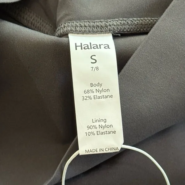 Halara UltraSculpt High Waisted Tummy Control Pocket Leggings Volcanic Ash Small - Image 9