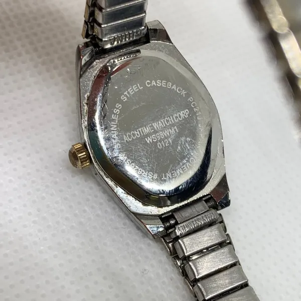 Vintage Accutime women two tone watch quartz analog running - Image 6