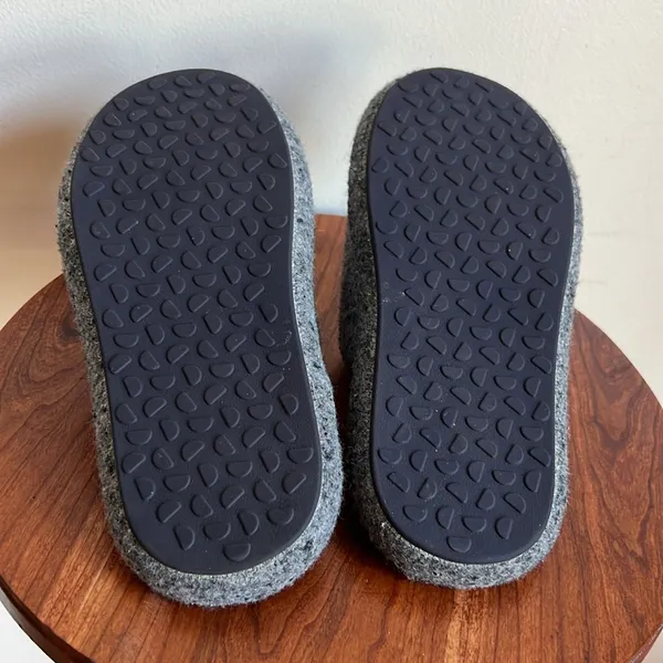 Allbirds Gray Women's Slippers - Image 15