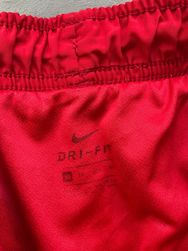 Nike shorts - Image 2