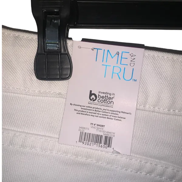 NWT Time and Tru Pure White Denim Women's Jeans Shorts Fringe 4” Inseam - Image 4