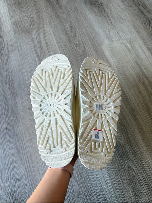 UGG Goldenglow Platform Slide Sandal - Image 8