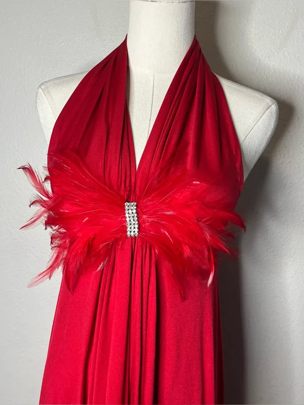 70s Vintage Sak’s Fifth Avenue Young Dimensions Red Feather Halter Maxi Dress - Image 3