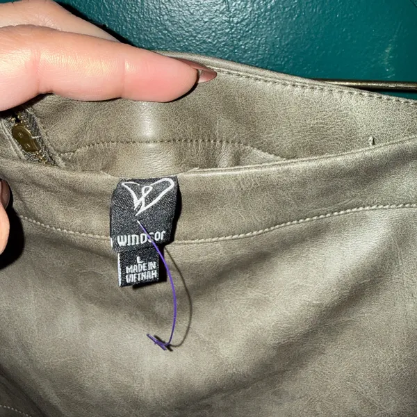 Windsor Tan Mini Skirt - Image 3