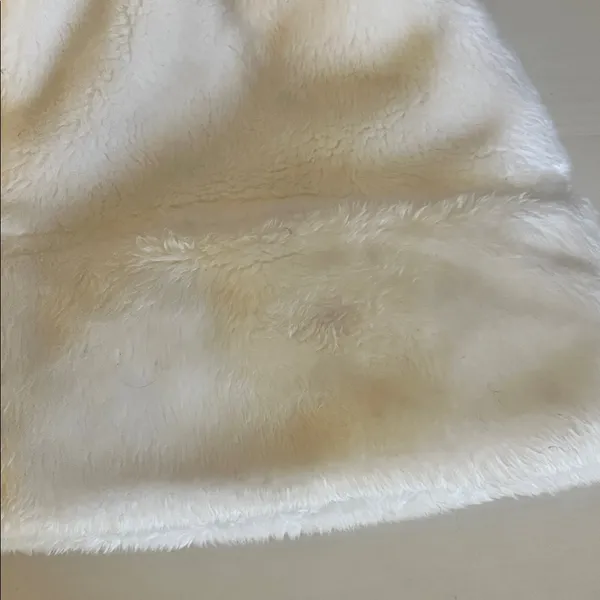 The North Face White Fuzzy Winter Hat - Image 3