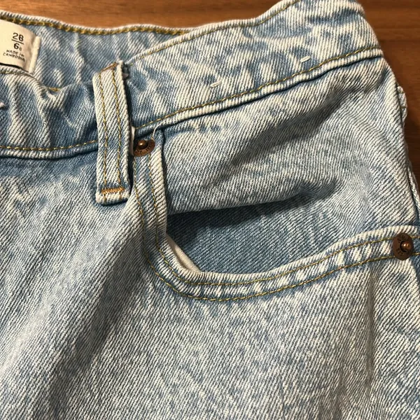 Abercrombie & Fitch The 90’s Straight Ultra High Rise Jeans Size 28 Light Wash - Image 6