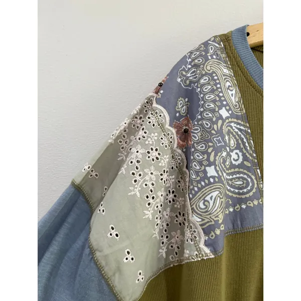 Free‎ People Olive Green Patchwork Boho Oversized Blouse Top Size Small - Image 7