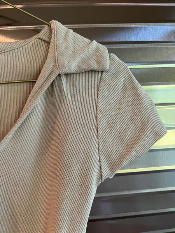 Garage NWOT Beige Ribbed Crop Top - Image 2