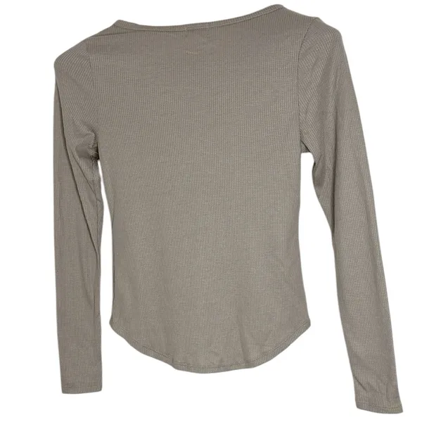 BKE Buckle Women’s Henley Tan Long Sleeve Ribbed Waffle Knit Shirt size XS - Image 2