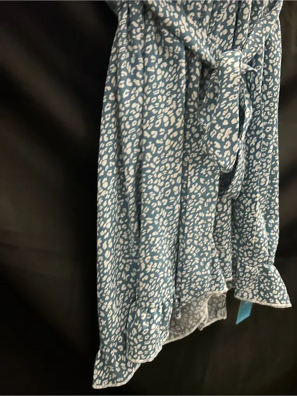 Cupshe Women’s Sleeveless Blue & White Floral Printed Tie-Waist Romper MD NWT - Image 6