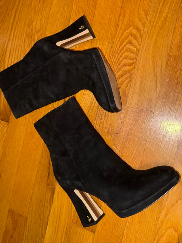 Sam Edelman Black Suede Platform Ankle Boots with Block Heel - Image 3