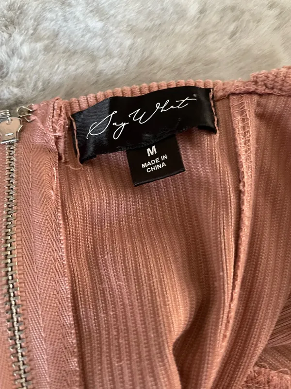 Pink corset top with zipper detail Size M #corsetry #lingerie - Image 2