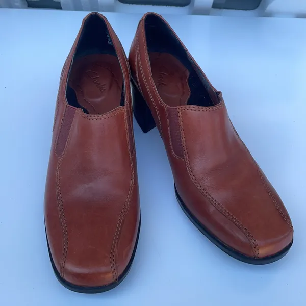 Clarks ankle leather boots size 7.5 2.5inch block heels - Image 13