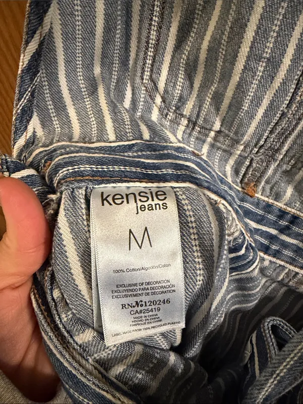 Kensie Women’s Blue‎ & White Striped Wide Leg Denim Overalls Medium NWOT - Image 8
